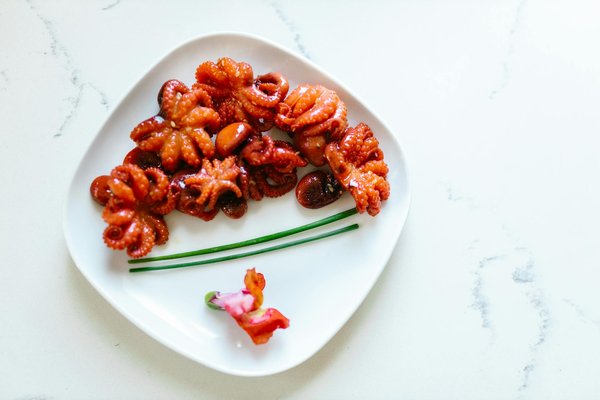 Wie kann ich mit der Trennungsangst meines Hundes umgehen, wenn ich auf Arbeit bin?